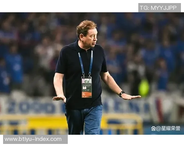 那不勒斯友谊赛大胜波尔图五球争议判罚引发全场热议