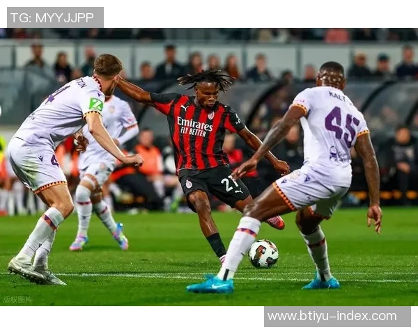 国王杯激战AC米兰大胜切尔西点球争议引发全场热议