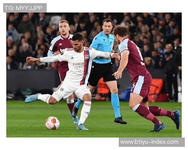 意甲焦点战：里昂顽强逼平巴黎圣日耳曼引发全场热议