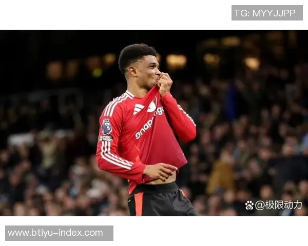 欧冠经典对决曼联逆袭曼城全场沸腾瞬间回顾