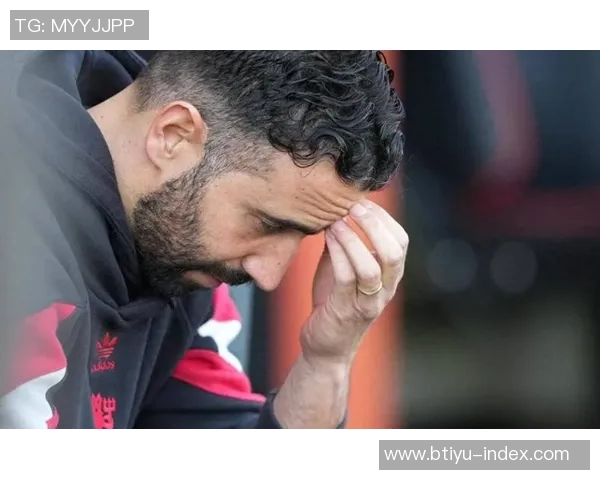 国王杯精彩对决里昂大胜曼联补时争议进球引发全场沸腾