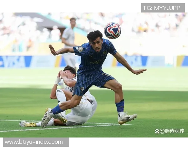 欧冠经典对决本菲卡逆转拜仁全场沸腾的瞬间解析